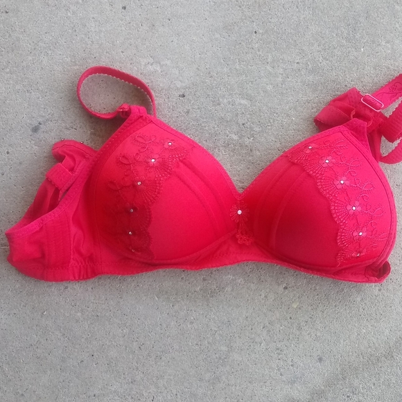 Bra - Picture 2 of 3